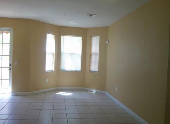 Photo - 3808 Shoma Dr