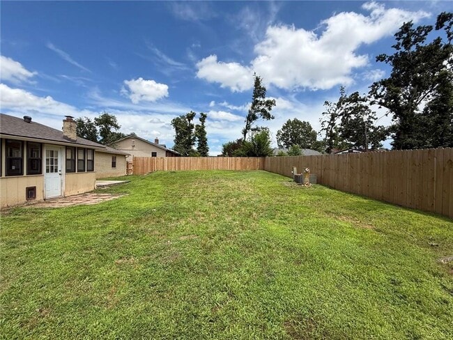 Photo - 2604 W Dogwood St