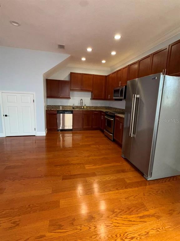 Photo - 113 S Packwood Ave