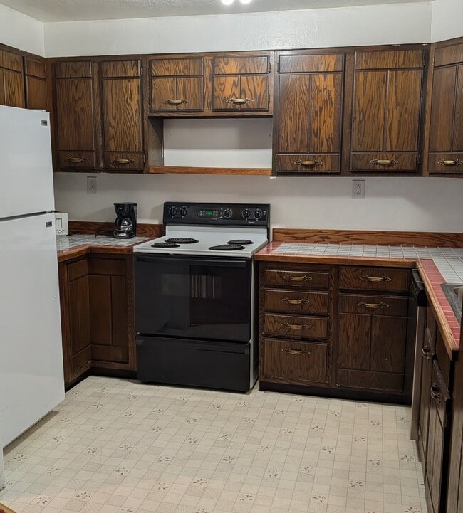 Photo - 608 Ridgecrest Dr