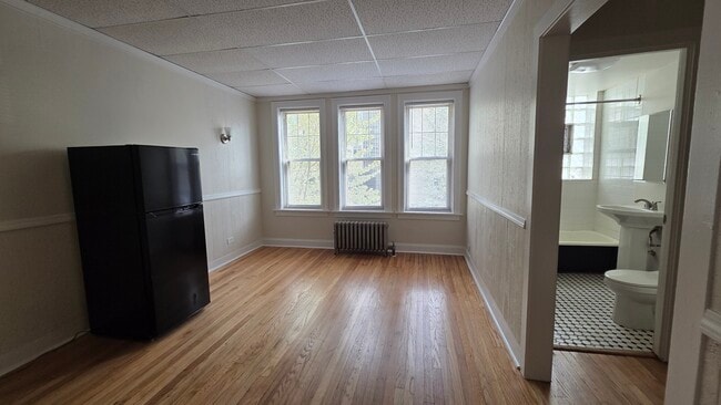 Photo - 1442 W Howard St