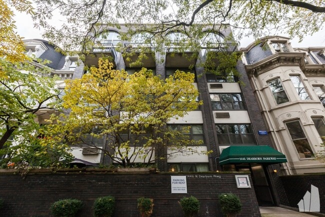 Building Photo - 1500 N Dearborn Pky Unit #4B Rental