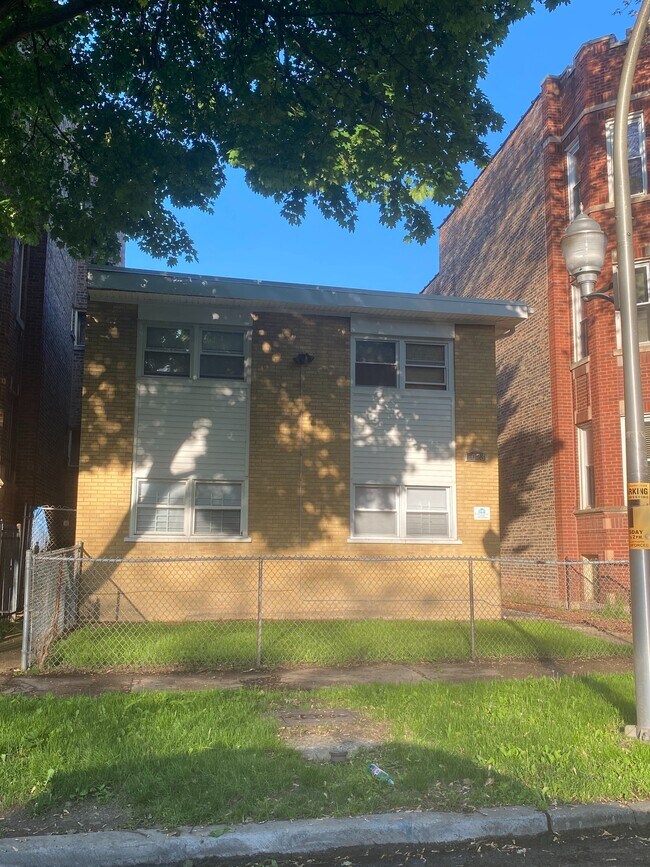 Photo - 8023 S Ellis Ave Unidad 1E