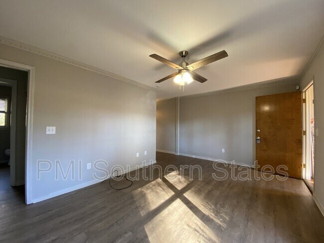 Photo - 209 Jonesville Rd