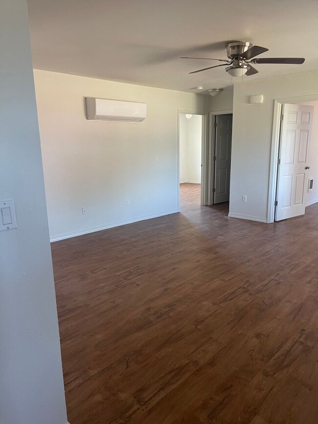 Photo - 4-Bedroom Home with Open Floor Plan and Fenced Yard in Pasco - Your Perfect Retreat!