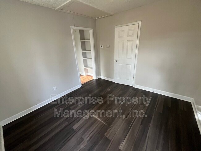 Photo - 677 Buntyn St Unit #3