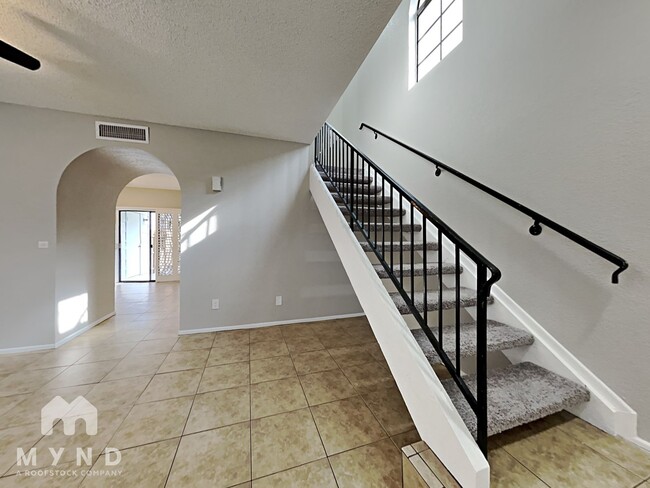 Photo - 7801 N 44th Dr