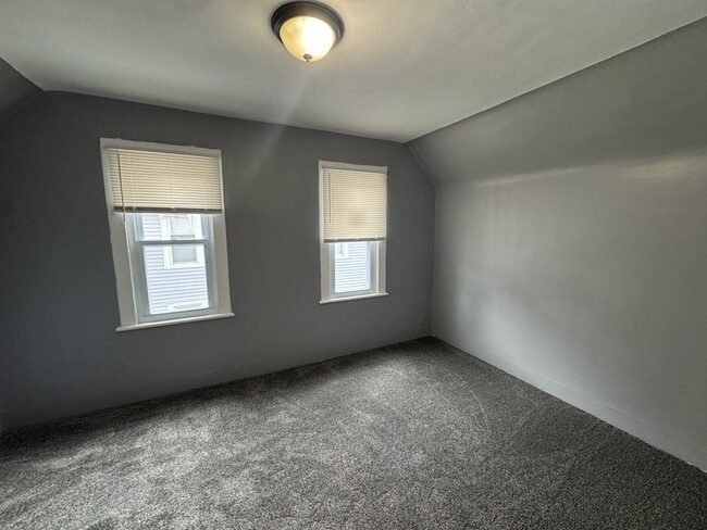 Photo - 143 Myrtle St