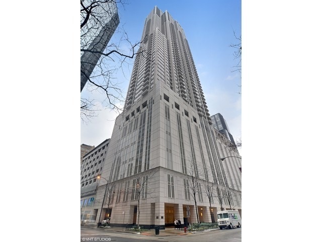 Building Photo - 55 E Erie St Unit 2403