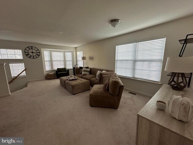 Photo - 115 Frazer Dr