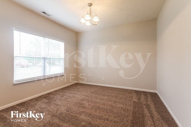 Photo - 1004 Retford Dr