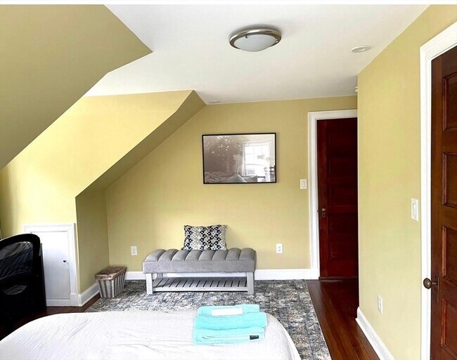 95 Governors Ave