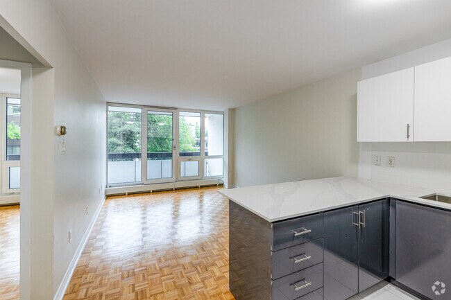 1BR, 1BA - 221 Balliol Street