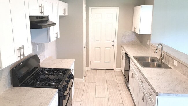 Photo - 205 Grantham Rd