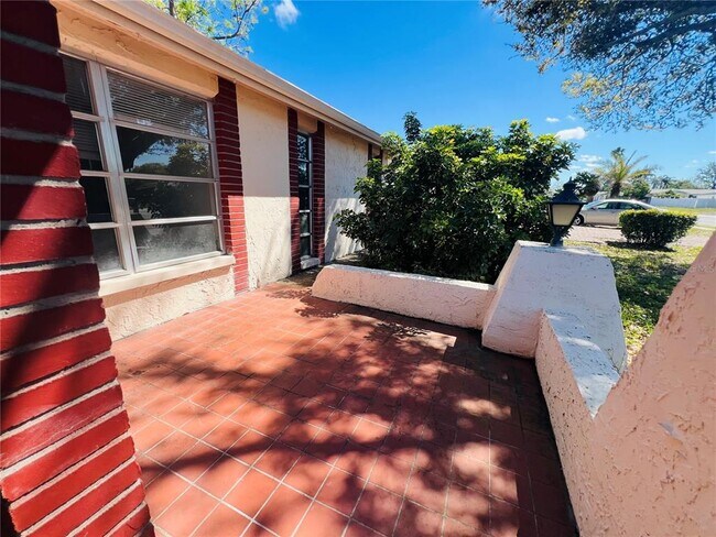 Photo - 7811 Embassy Blvd