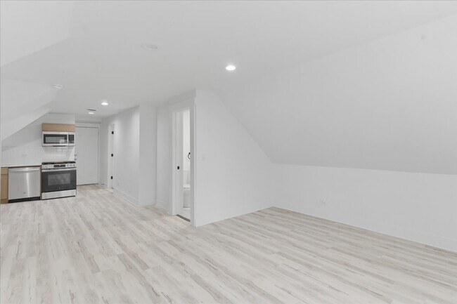 Photo - 2607 W Haddon Ave Unidad 3F