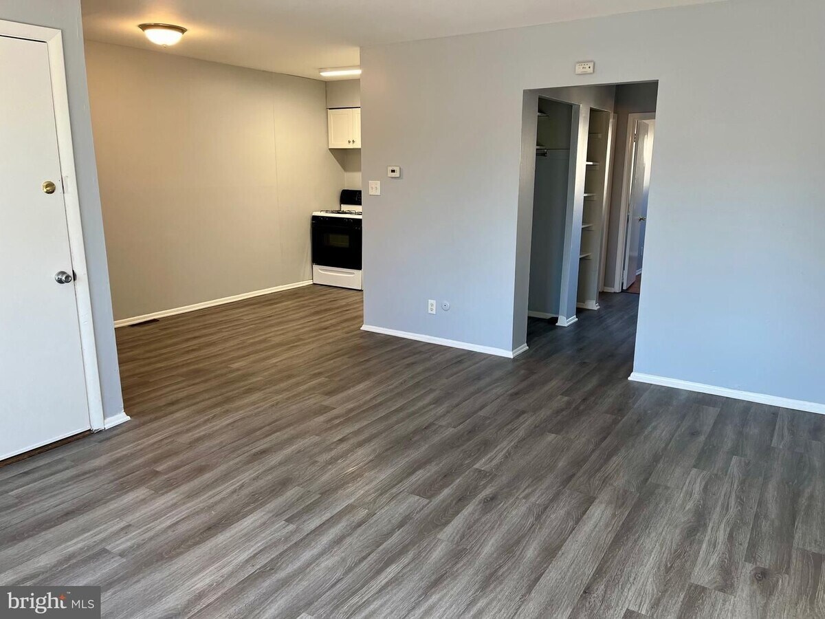 Photo - 1629 Bonwood Rd Unidad 2nd floor