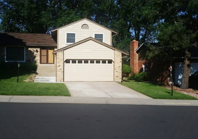Building Photo - 5880 S Kingston Way Rental