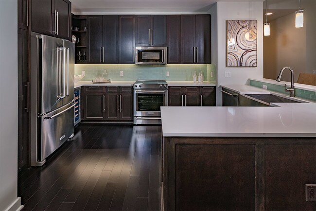 Warehouse District Apartments For Rent Houston Tx Forrent Photo The Star