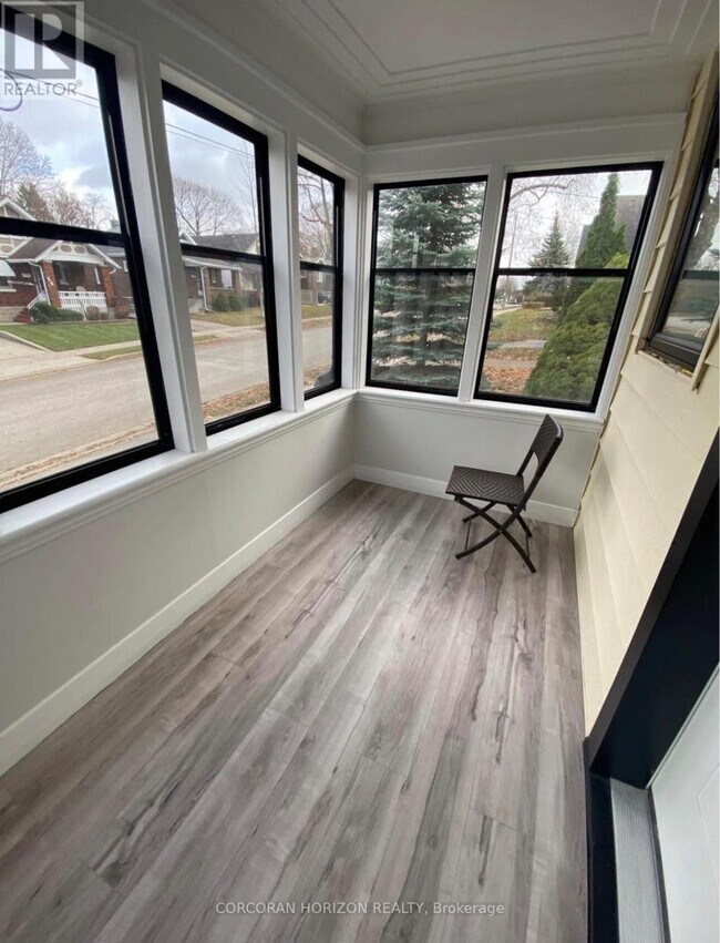 Photo - 53 Josephine St