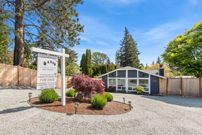 Photo - Custom Arbor Heights Bungalow with AC and ...