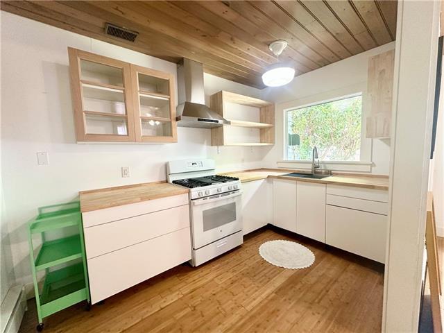 Photo - 317 N Bernadotte St