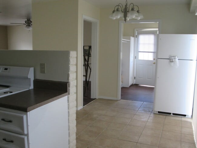 Photo - 3504 Oakview Dr