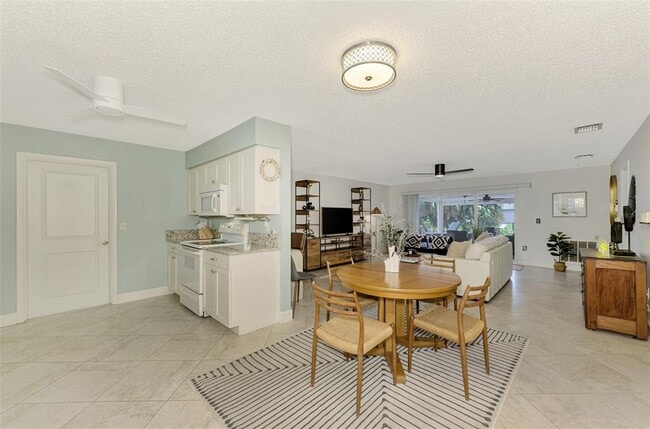Photo - 2643 Lear Rd