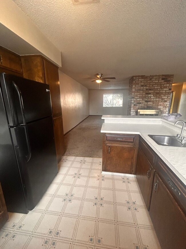 Photo - Cute home for rent in Visalia!