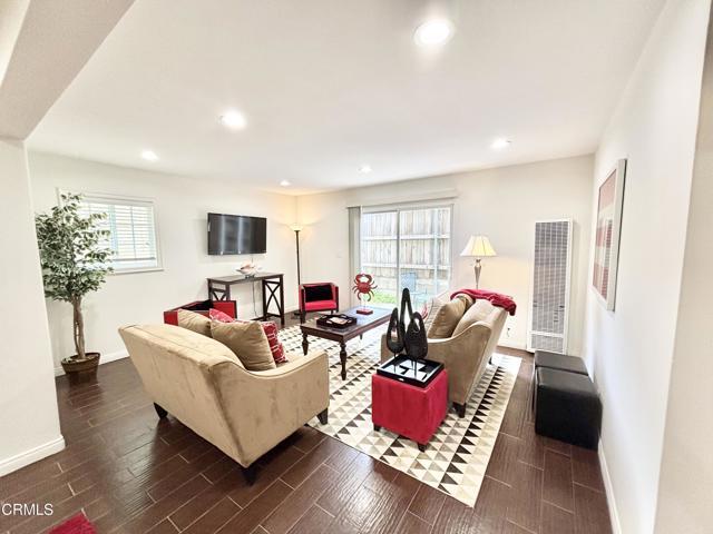 Photo - 113 Los Robles St