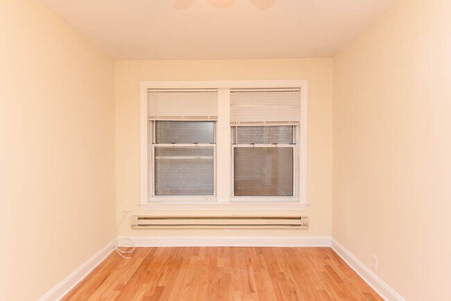 Photo - 511 W Melrose St Unit 402