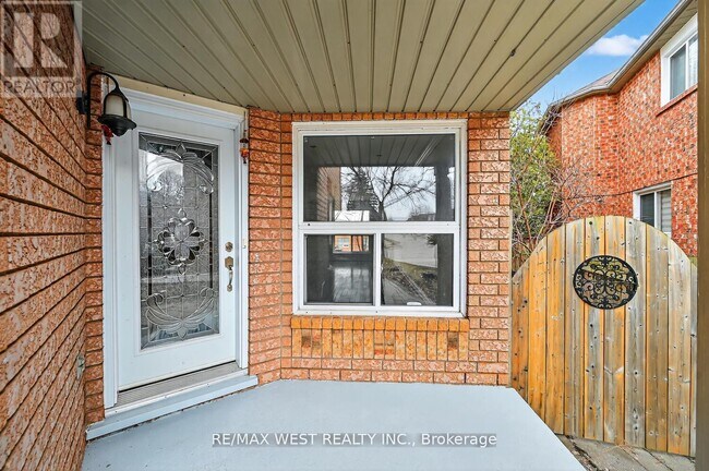 Photo - 75 Forestgrove Cir