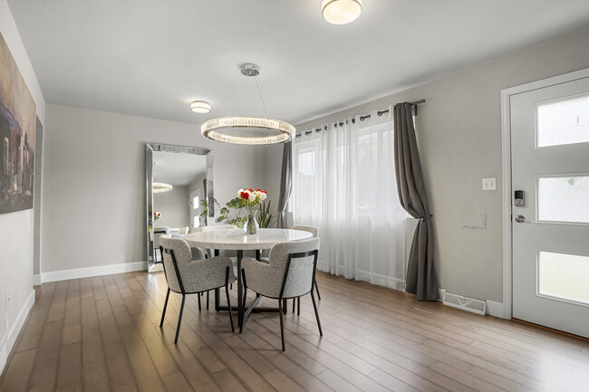 Dining room - 1401 S Holly St House