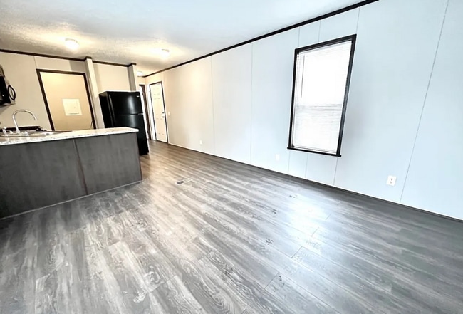 Photo - 17020 Sleepy Hollow Blvd