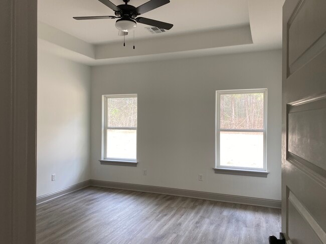 Photo - 222 Oak Alley Dr