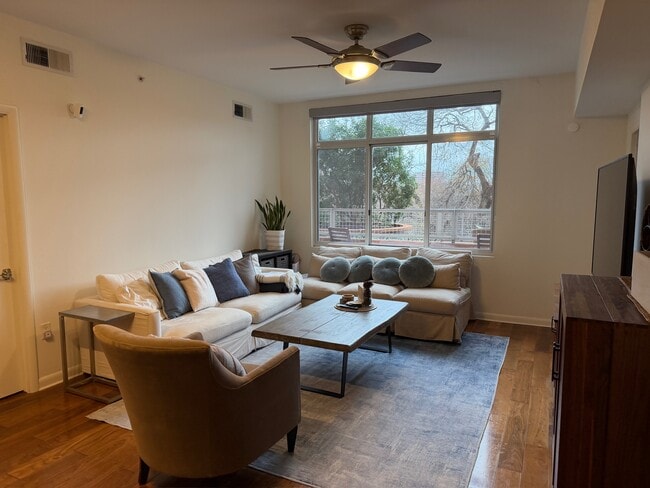 Living Room - 54 Rainey St Unit 312