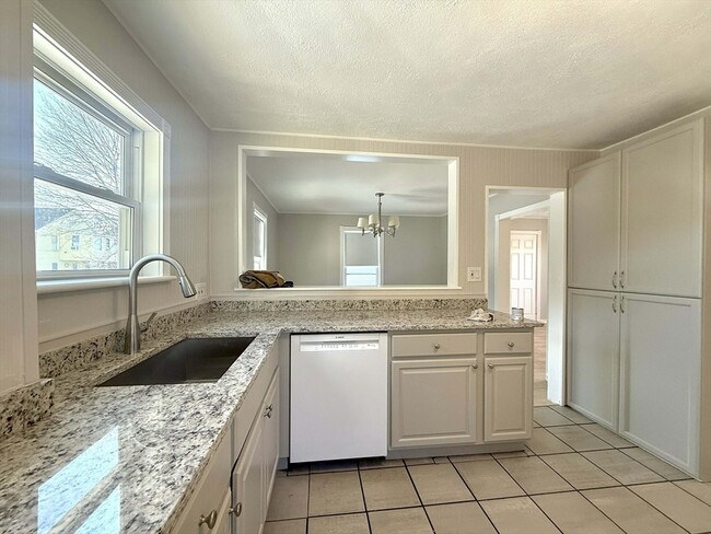 Photo - 141 Alexander Ave