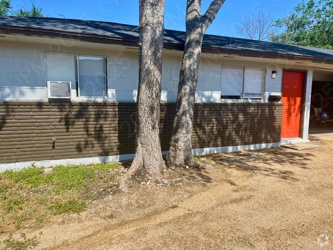 Building Photo - 813 John Adams Dr Rental