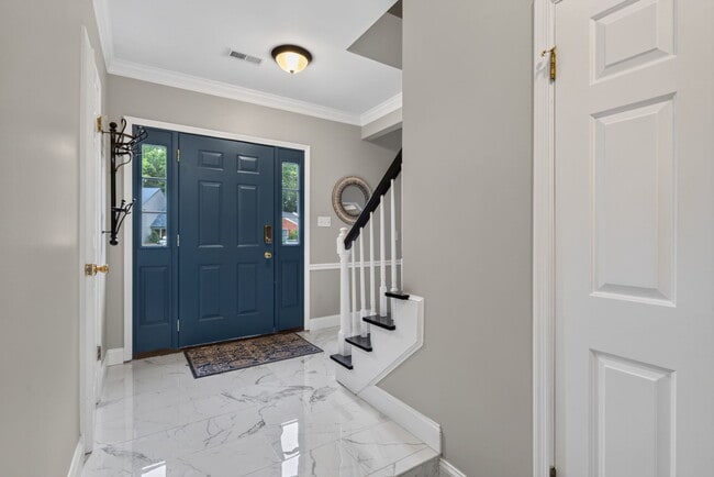 Photo - 898 Gunston Ct