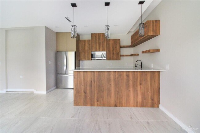 Photo - 19 Corales St