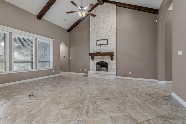 Photo - 3/2 in Castlegate 2 available August 2026