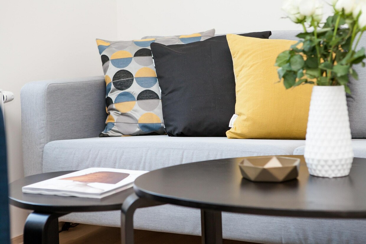 Experience the comfort and elegance of this chic living space, perfect for relaxation and entertaining. - 2BR 1BA Renovated