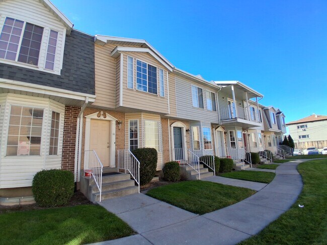 Building Photo - 565 N 300 E