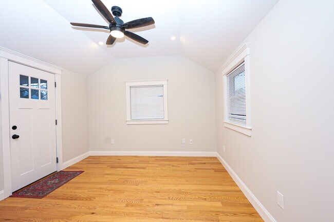 85 Oak St