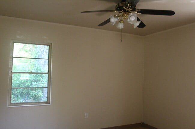 Photo - 1506 Evelyn Ave