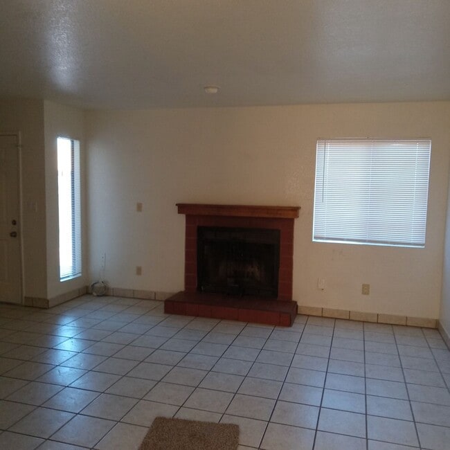 Photo - 21640 Brook Dr Unidad Brook Dr 21640 B