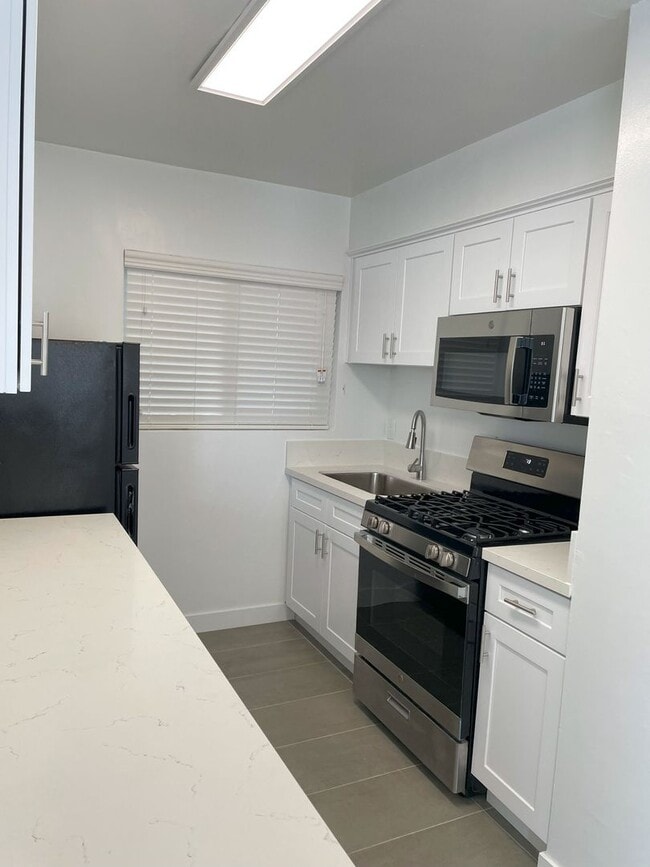 Photo - 1815 N. Harvard Blvd