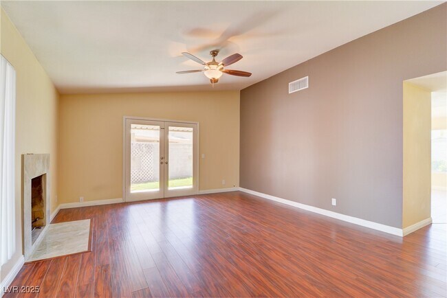 Photo - 5221 Percheron St