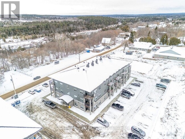 Photo - 78 Queen St