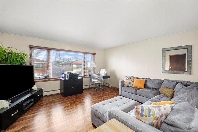 Photo - 69 E Quincy-2 Unidad 2